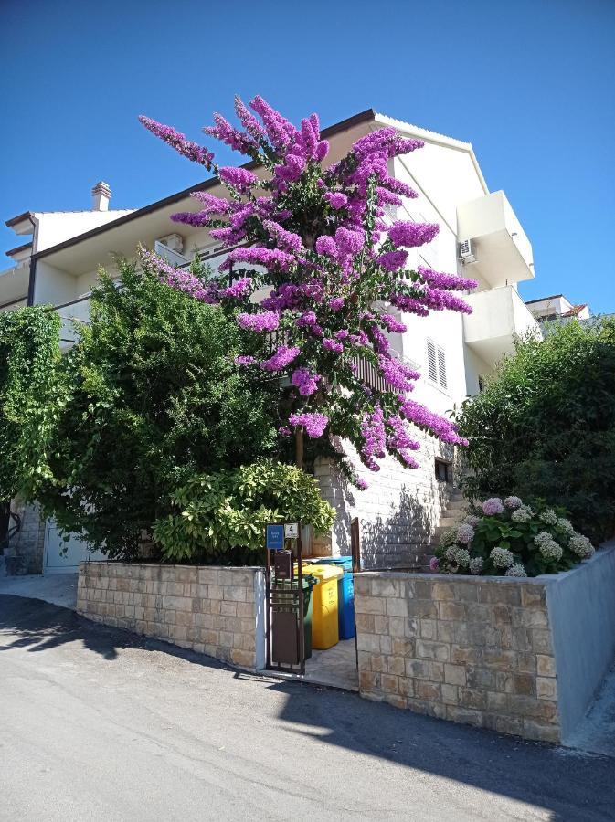 Apartments And Rooms Zvjezdana Hvar Town Exterior photo